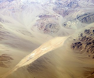 <span class="mw-page-title-main">Broadwell Lake</span> Dry lake bed in the Mojave Desert of San Bernardino County, California