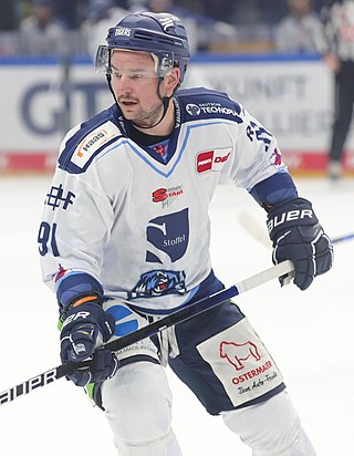 <span class="mw-page-title-main">Jason Akeson</span> Canadian ice hockey player (born 1990)