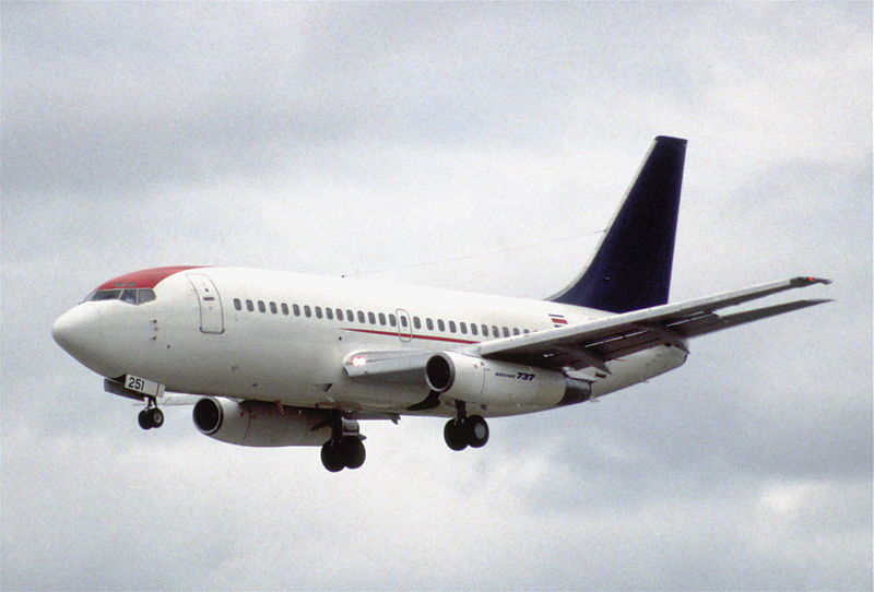 File:8fv - TACA Boeing 737-2L9; N251LF@MIA;24.01.1998 (5397441767).jpg