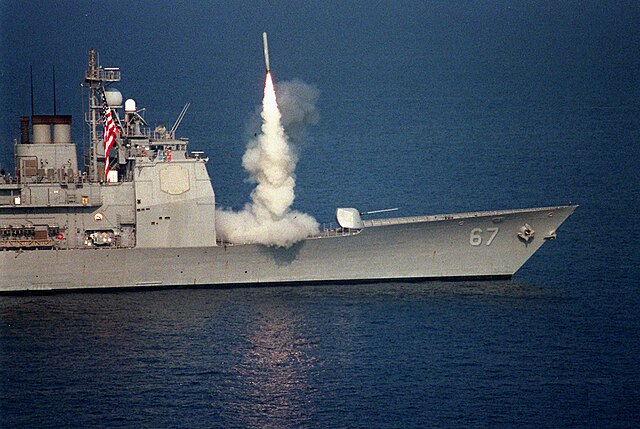 USS Shiloh launching a cruise missile in the Persian Gulf, 3 September 1996.