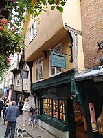 9 The Shambles