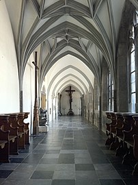Südlicher Kreuzgang am Aachener Dom