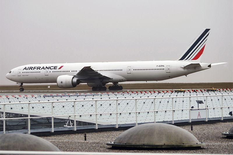 File:Air France, F-GZNL, Boeing 777-328 ER (33017399056).jpg