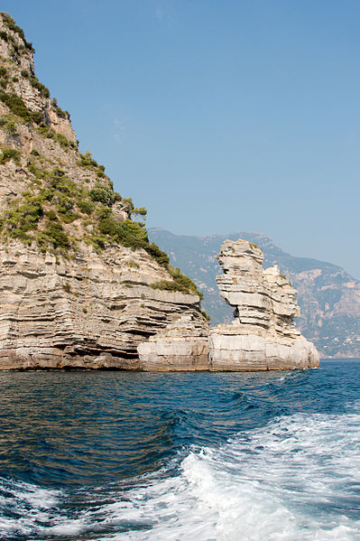 File:Amalfi Coast from sea 17.jpg