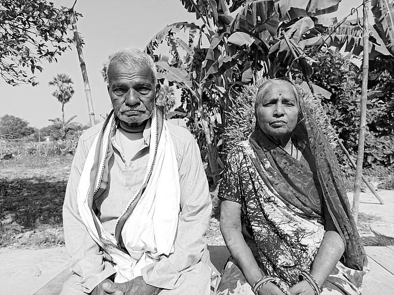 File:An elderly couple belonging to Koeri caste in Bihar(2020).jpg