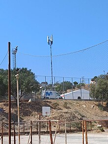 Movistar 4G and 5G mobile repeater antenna, installed in the places damaged by the fire. Antena Repetidora Movistar.jpg