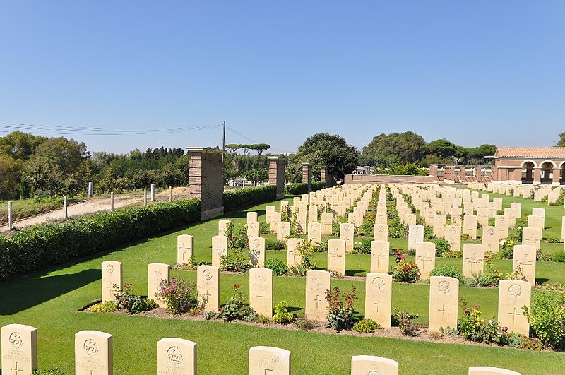 File:Anzio Cimitero Britannico by-RaBoe 033.jpg