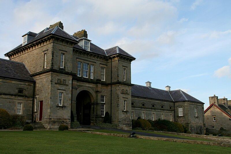 File:Aske Hall old stables.jpg