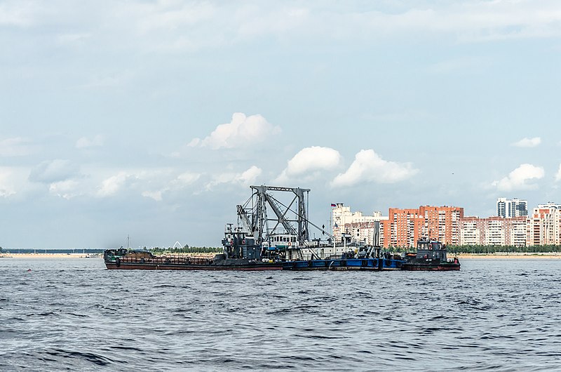 File:Barge on Neva river.jpg