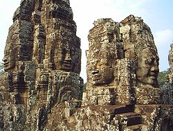 Kuil Bayon di Angkor Thom