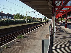 Becontree station LTS look west.JPG