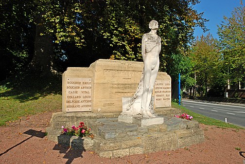 Belgia - Court-Saint-Étienne - Monument over de sivile ofrene for nazismen - 03.jpg