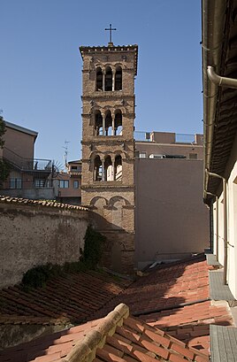 How to get to Chiesa Dei Santi Michele E Magno with public transit - About the place