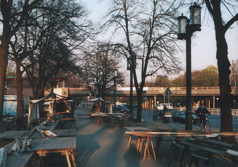 File:Berlin Market Tiergarten in Winter.jpg