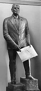 Edward Lewis "Bob" Bartlett. Bronze by Felix de Weldon.