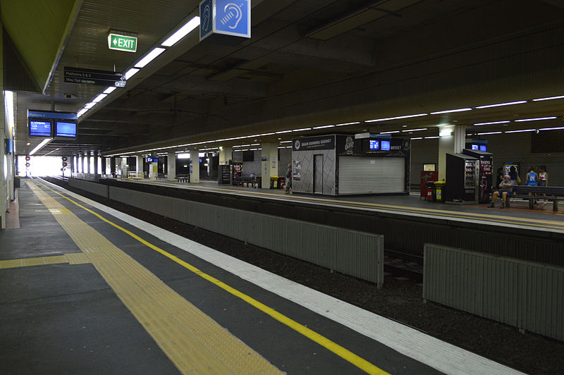 File:Box Hill Station.jpg