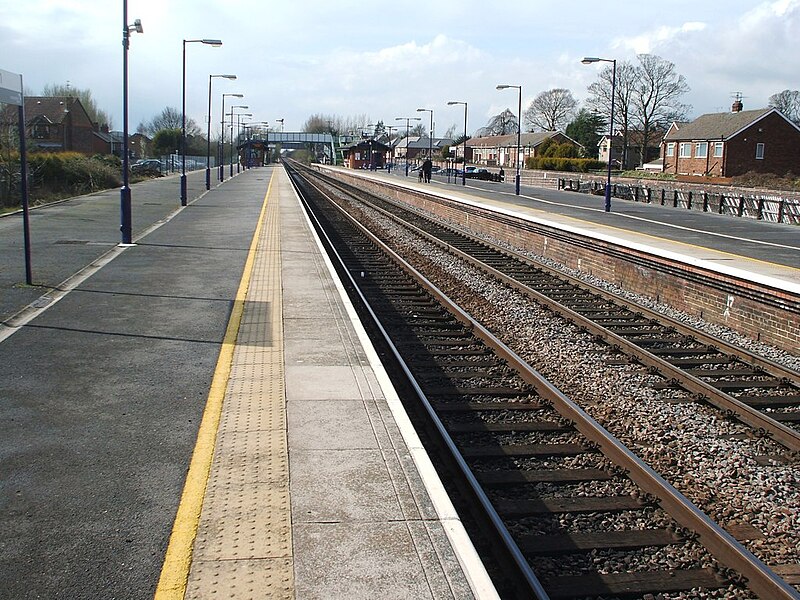 File:Brough railway station, Yorkshire - geograph.org.uk - 3258603.jpg