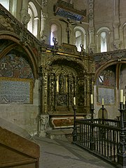 The Talavera Chapel in the Old Cathedral of Salamanca Capilla de Talavera, claustro de la Catedral Vieja de Salamanca.jpg