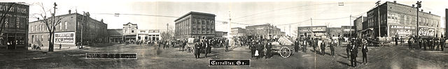 Panoramic of Carrollton's Adamson Square c. 1912