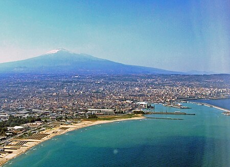 Catania-Etna-Sicilia-Italy-Castielli CC0 HQ1.JPG