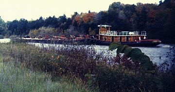 Payl:Champlain_Canal_1980s.jpg