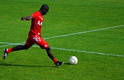 Tioté playing for FC Twente, 2009