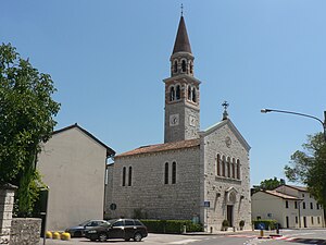 Chiesa di San Martino Vescovo (Doberdò del Lago).jpg