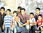 Chillar Party kids with Producer Salman Khan - Best Child Artist - Chillar Party