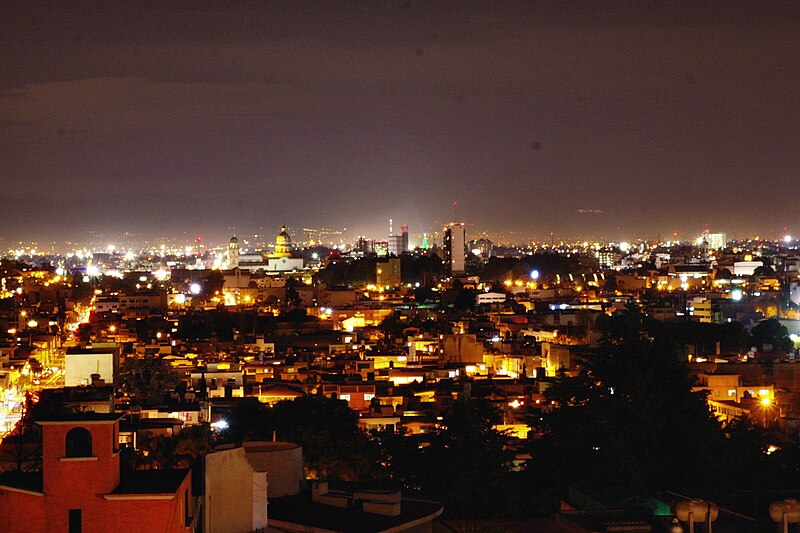 File:Ciudad de Toluca Noche Panoramica.jpg