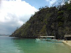 A tiny beach in Coron Island