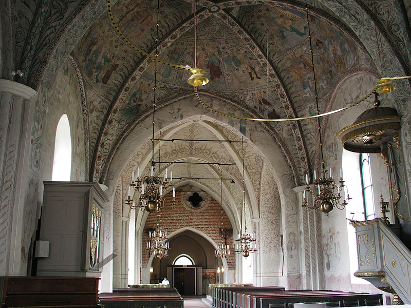 File:Danmark kyrka nave02.jpg