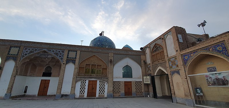 File:Darb-e Imam 7.jpg