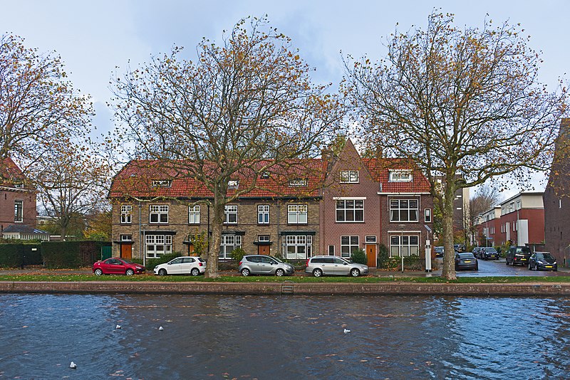 File:Delft Oostsingel 119-122.jpg