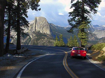 The road to Glacier Point