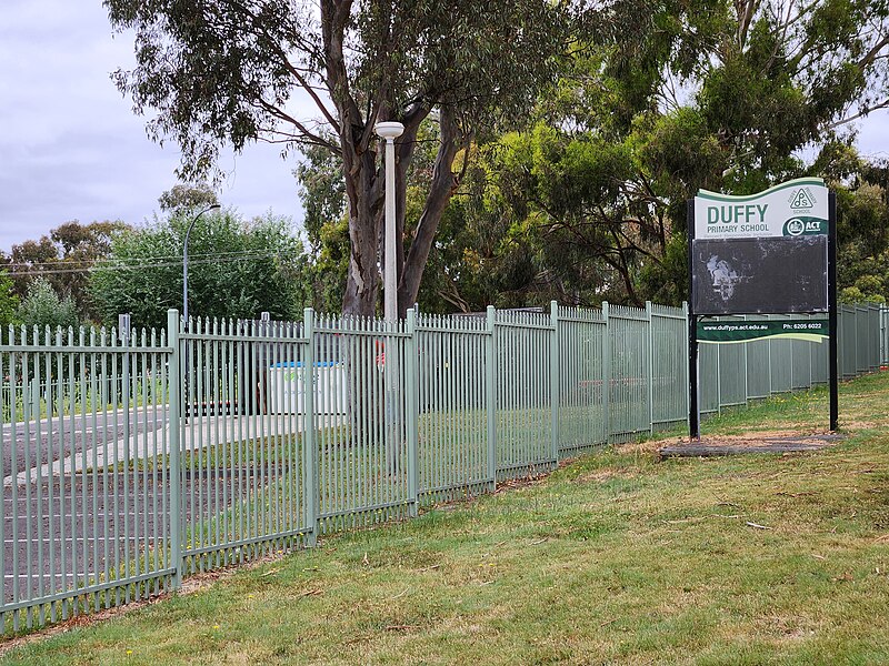 File:Duffy Primary School.jpg