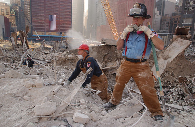 File:FEMA - 5458 - Photograph by Andrea Booher taken on 10-13-2001 in New York.jpg