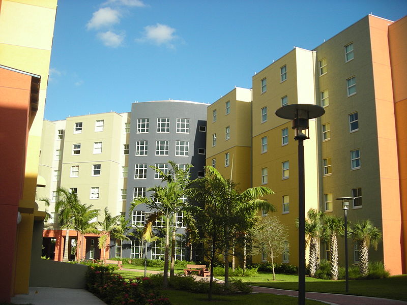 File:FIU Lakeview.JPG