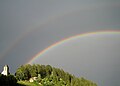 Kirche St. Remigius mit Regenbogen