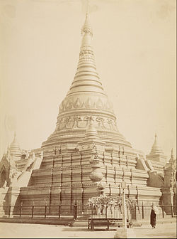 Felice Beato (brita, naskita Italio -
Eindawya Pagoda - Mandalay - Google Art Project.jpg