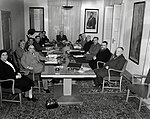 Premier gouvernement d'Israël le 1er mai 1949.jpg