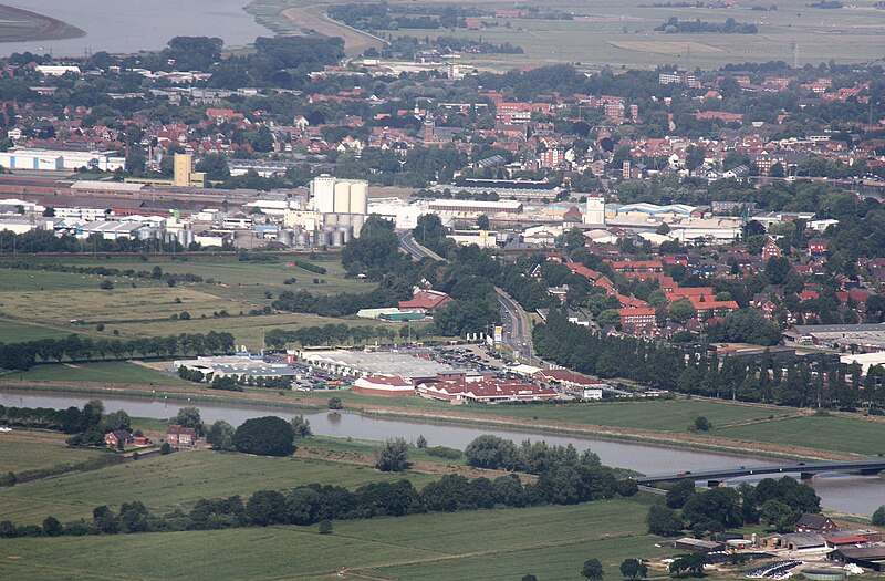 File:Flug Westerstede nach Leer 2010 188.JPG