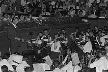 German opera orchestra from the early 1950s Fotothek df roe-neg 0006329 030 Orchester im Orchestergraben.jpg