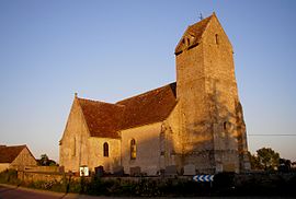 Neauphe-sur-Dive'daki kilise