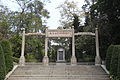 Honghuagang four martyrs tomb