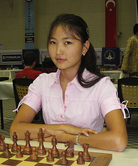 Guliskhan Nakhbayeva, joueuse d'échecs kazakhe.