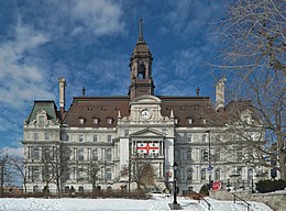 Hôtel de Ville de Montreal em hiver.jpg