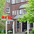 Deutsch: Portal der Hochschule für Bildende Künste in Hamburg-Uhlenhorst. This is a photograph of an architectural monument. It is on the list of cultural monuments of Hamburg, no. 21686.