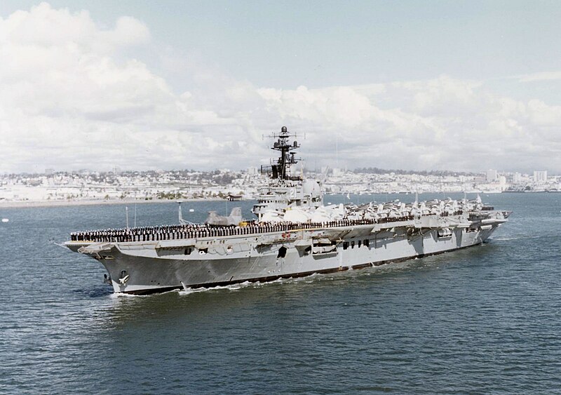 File:HMAS Melbourne (R21) San Diego 1977.jpeg