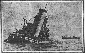 Louis stranded HMS Louis 1913 stranded in Suvla Bay 1915.jpg