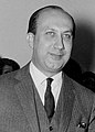 Hasszán Ali Manszúr (1923-1965) az Iráni Császárság miniszterelnöke (1964-1965), a sah Fehér forradalmának első operatív irányítója, 1965. január 25-én a Fedájján-e Iszlám merényletének áldozata lett.